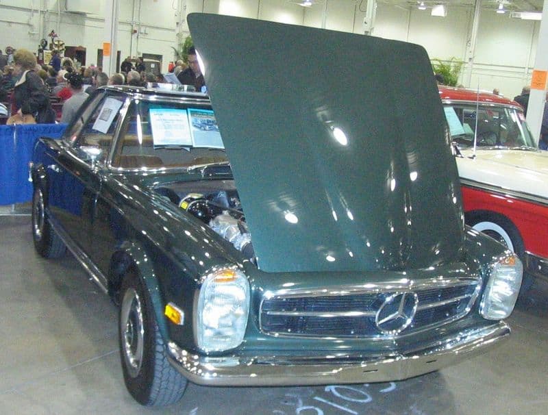 Mercedes-Benz Pagoda (W113 SL) de perfil — años 1960